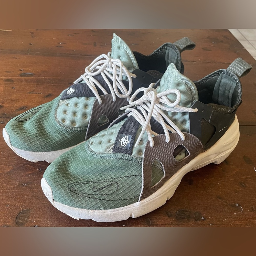 Nike Huarache Type N.354 ‘Olive’
